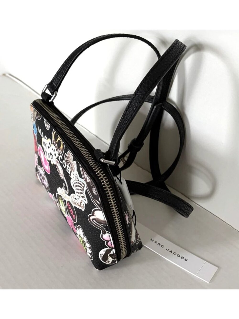 New Marc Jacobs Small Crossbody Pebble Leather Graphic Sticker Print Black Multi - Picture 6 of 6